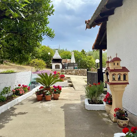 Stavros & Maria's Haus Holiday home *