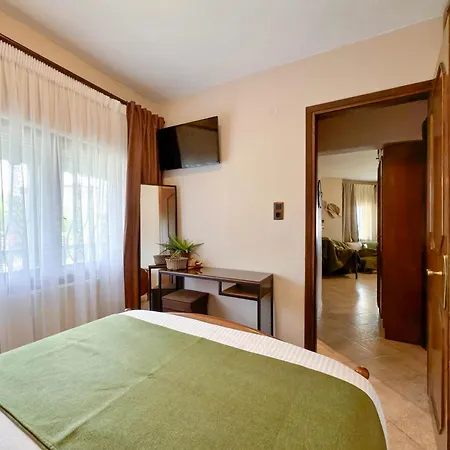 Stavros & Maria's Haus Case de vacanță